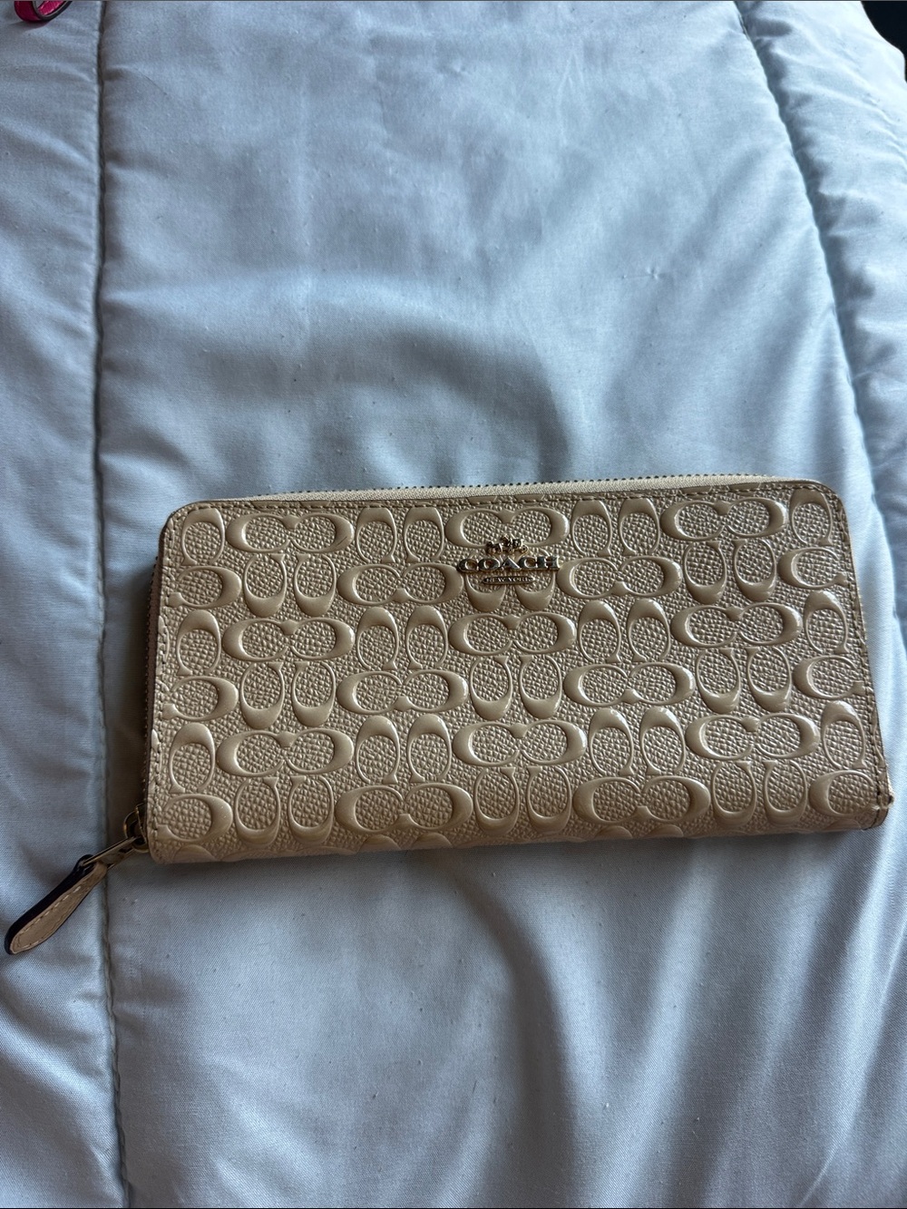 Coach Embossed Signature Zip Wallet - Cream